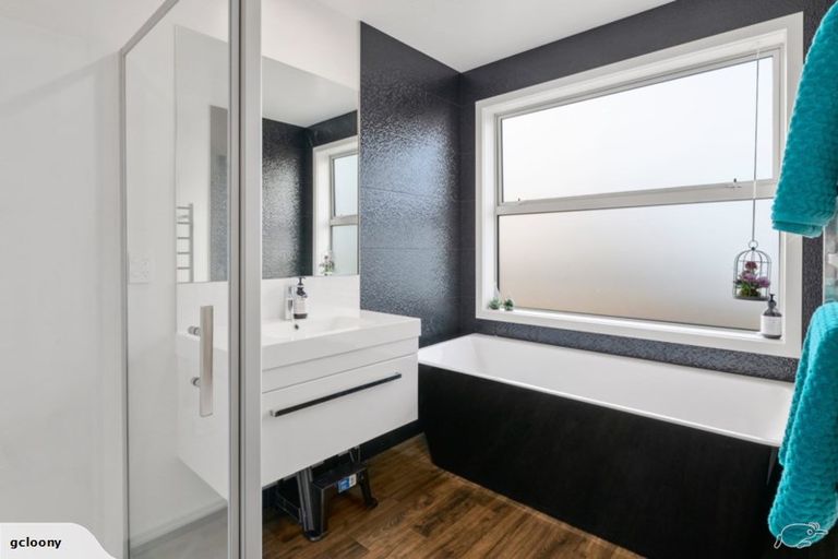 Photo of property in 54 Ainslee Street, Highlands Park, New Plymouth, 4312