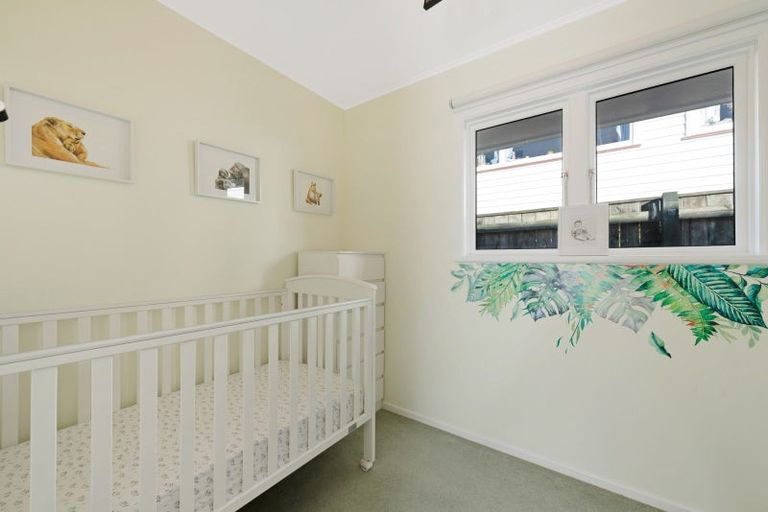 Photo of property in 48 Homewood Crescent, Karori, Wellington, 6012