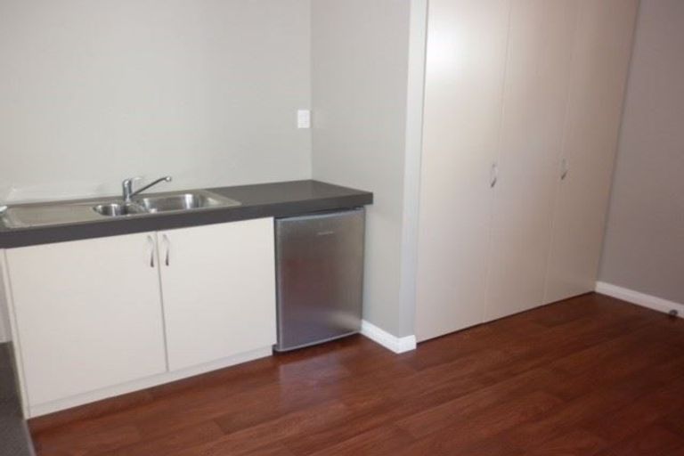 Photo of property in 100 Innes Road, St Albans, Christchurch, 8052