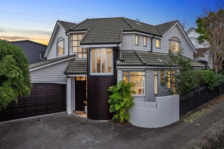 Photo of property in 1/10 Ringwood Street, Torbay, Auckland, 0630