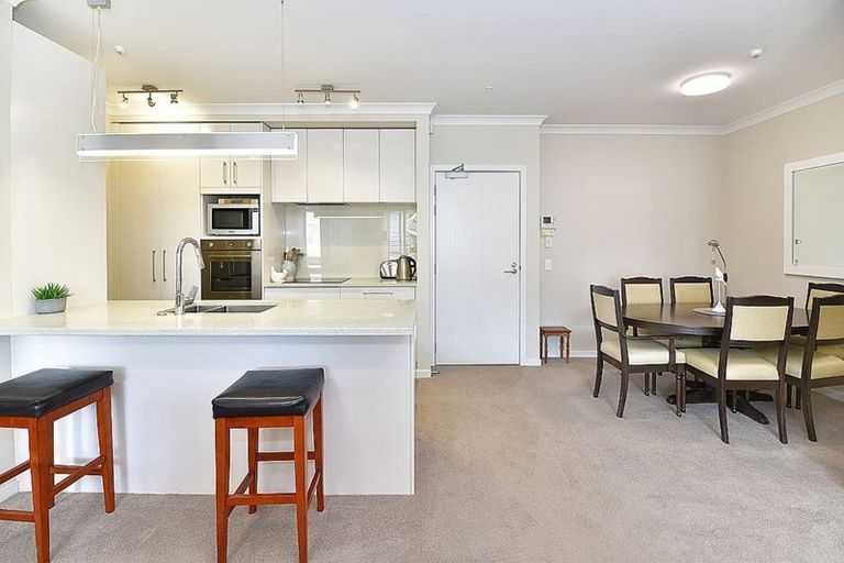 Photo of property in 90 Rewa Rewa Lane, Orewa, 0931