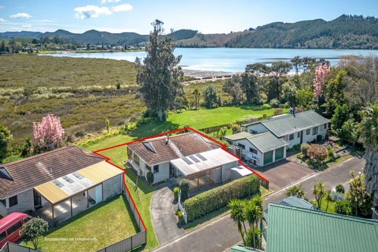 Photo of property in 123b Everitt Crescent, Whangamata, 3620