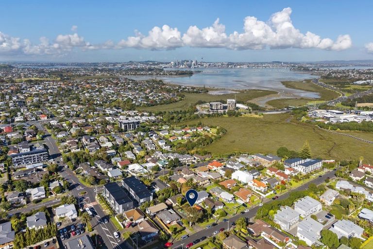 Photo of property in 1/26 Byron Avenue, Takapuna, Auckland, 0622