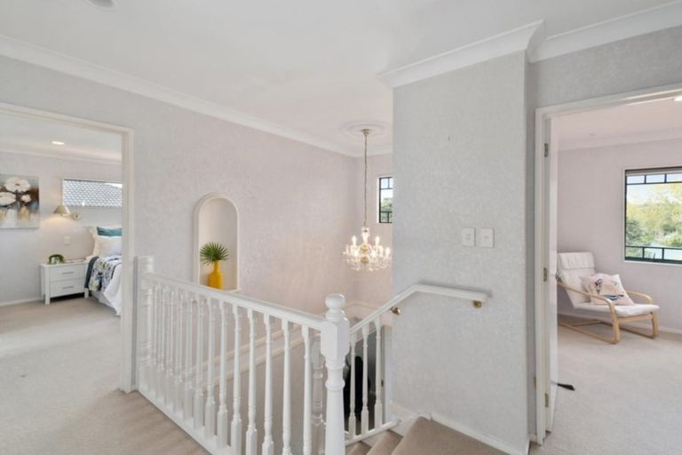 Photo of property in 30 Millstream Drive, Henderson, Auckland, 0610