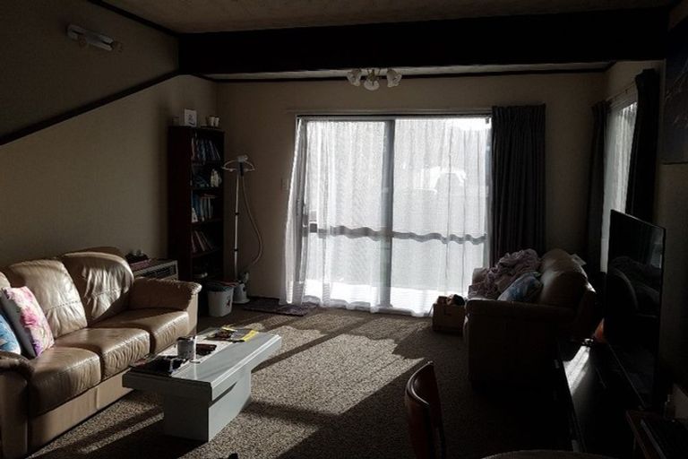 Photo of property in 2/396 Cambridge Terrace, Naenae, Lower Hutt, 5011