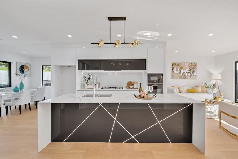 Photo of property in 3 Rakiraki Place, Flat Bush, Auckland, 2019