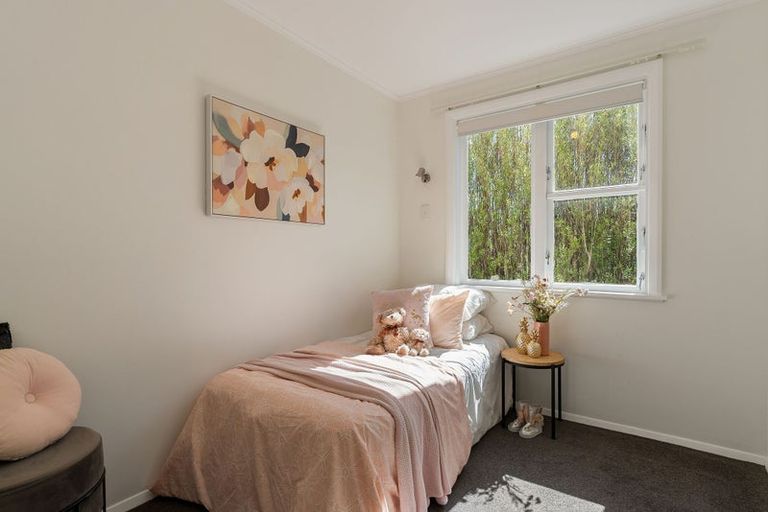 Photo of property in 152 Helston Road, Paparangi, Wellington, 6037