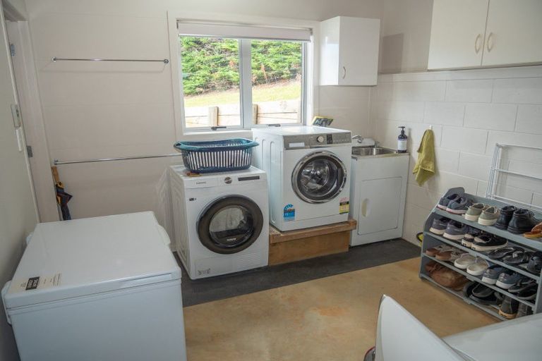 Photo of property in 34 Opoi Lane, Cable Bay, 0420