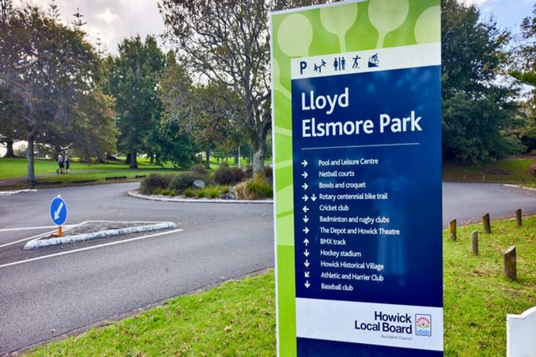 Photo of property in 2/14 Chip Grove, Sunnyhills, Auckland, 2010