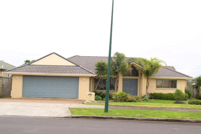 Photo of property in 5 Trovare Place, Golflands, Auckland, 2013