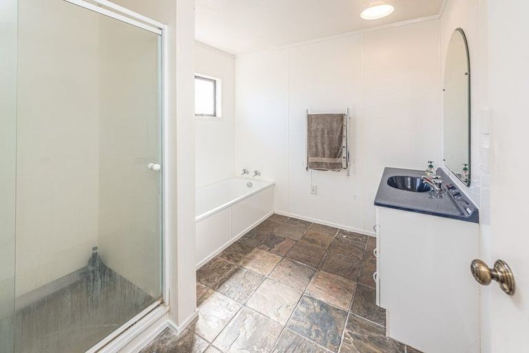 Photo of property in 32 Exeter Crescent, Springvale, Whanganui, 4501