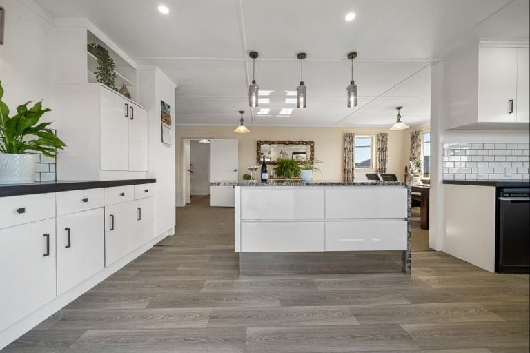 Photo of property in 1057 Junction Road, Egmont Village, New Plymouth, 4372