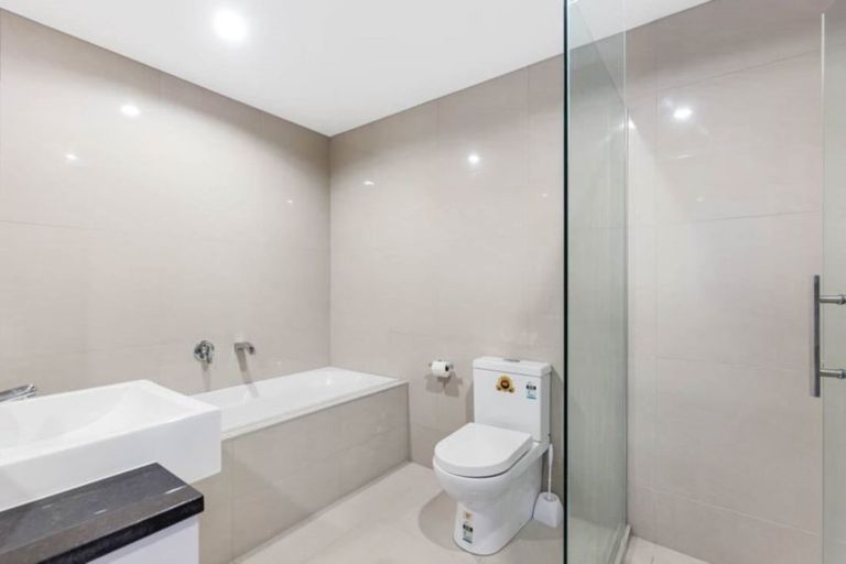 Photo of property in 21 Rosewell Crescent, Flat Bush, Auckland, 2019