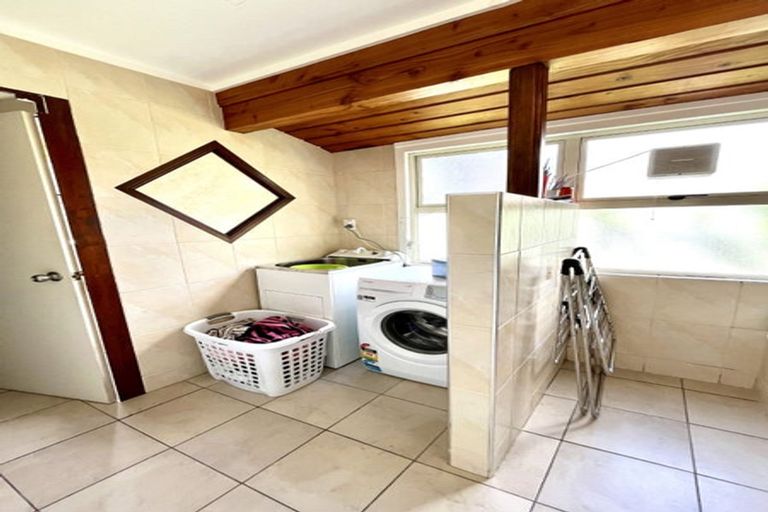 Photo of property in 11 Watea Road, Torbay, Auckland, 0630