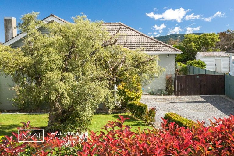 Photo of property in 31 Royal Street, Upper Hutt Central, Upper Hutt, 5018