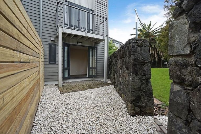 Photo of property in 21 Dovedale Place, Parnell, Auckland, 1010