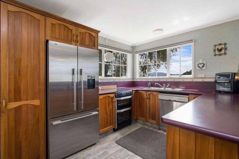 Photo of property in 9752 State Highway 2, Waihi, 3681