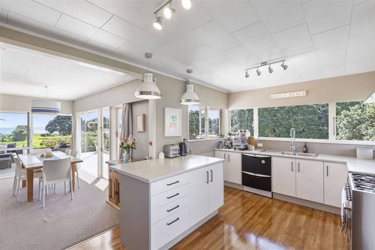 Photo of property in 68 Laurence Street, Manly, Whangaparaoa, 0930