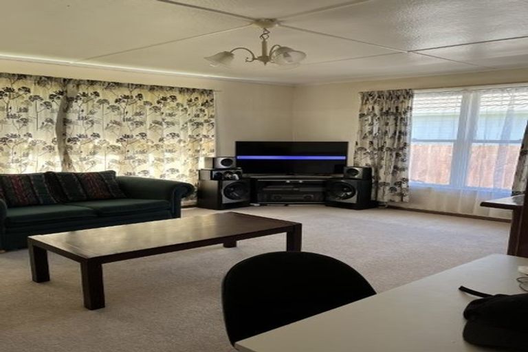 Photo of property in 53 Flay Crescent, Burnside, Christchurch, 8053