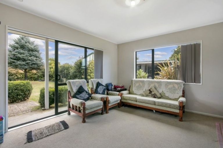 Photo of property in 4 Katterns Street, Katikati, 3129