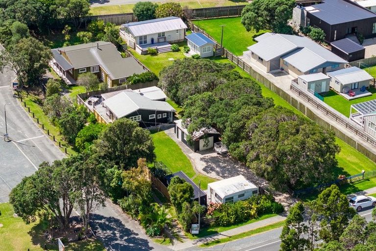 Photo of property in 873 Cove Road, Waipu, 0582