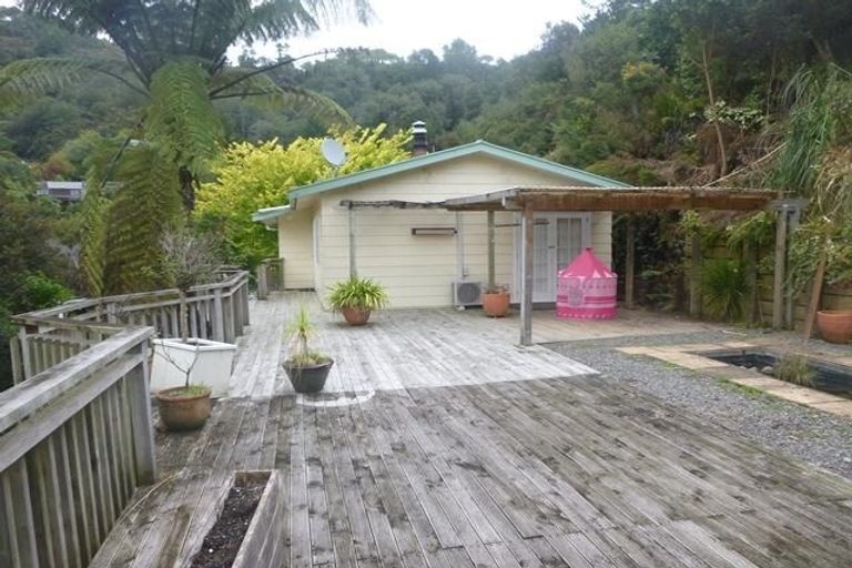 Photo of property in 16 Ngahere Street, Stokes Valley, Lower Hutt, 5019