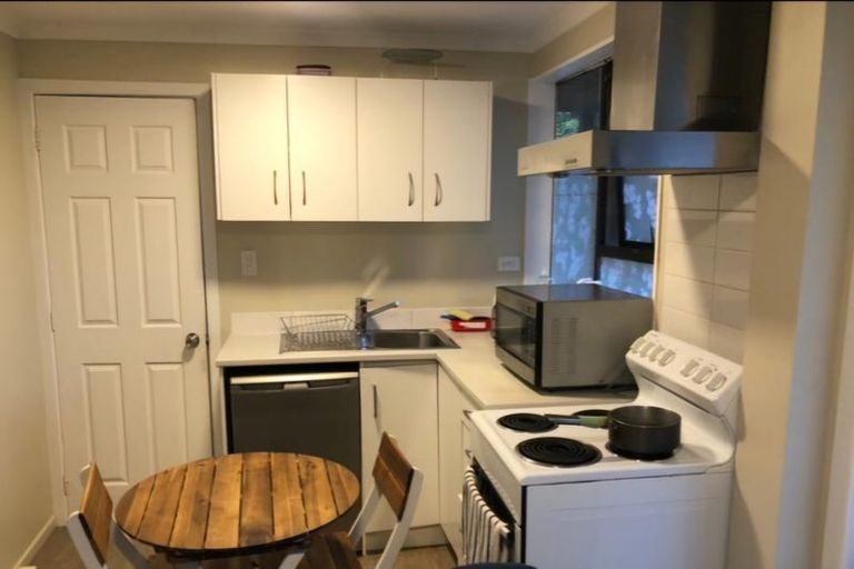 Photo of property in 23 Downing Street, Glenfield, Auckland, 0629