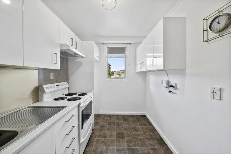 Photo of property in 5/41 Barber Grove, Moera, Lower Hutt, 5010