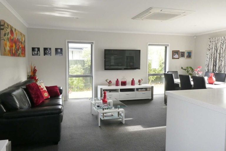 Photo of property in 16 Sweet Waters Place, Woolston, Christchurch, 8023