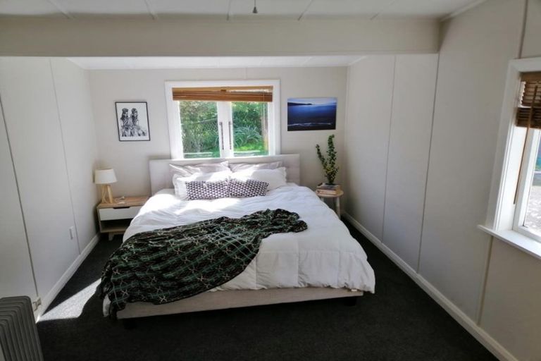 Photo of property in 107 Nevay Road, Miramar, Wellington, 6022