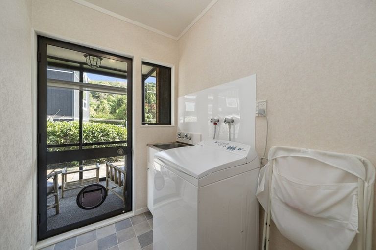 Photo of property in 2/369 Main Road, Tawa, Wellington, 5028