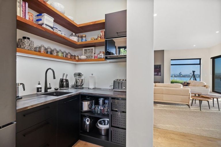 Photo of property in 6 The Heights, Whangarei Heads, Whangarei, 0174