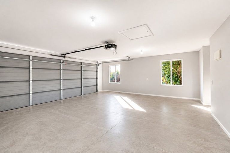 Photo of property in 25 Broadhaven Avenue, Parklands, Christchurch, 8083