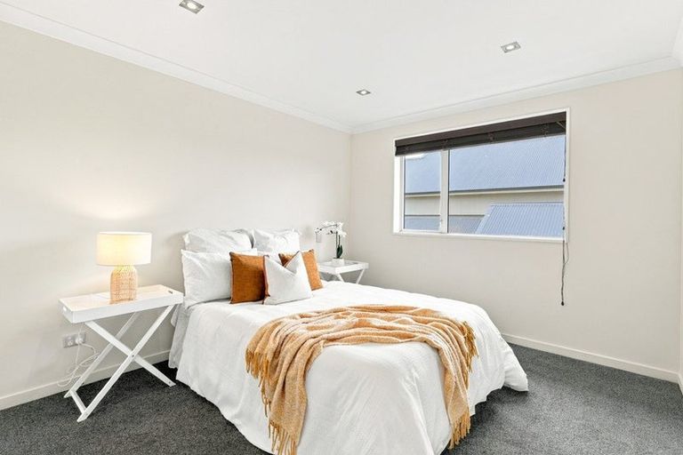 Photo of property in 77e Yaldhurst Road, Sockburn, Christchurch, 8042