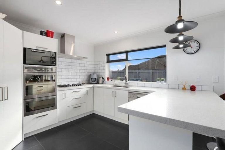 Photo of property in 4 Vermont Court, Huntington, Hamilton, 3210