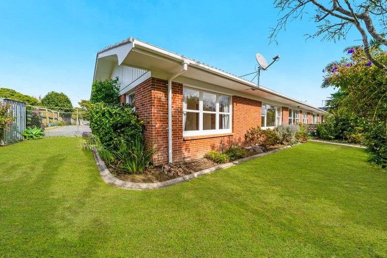 Photo of property in 1/22a Kelvyn Grove, Hillpark, Auckland, 2102