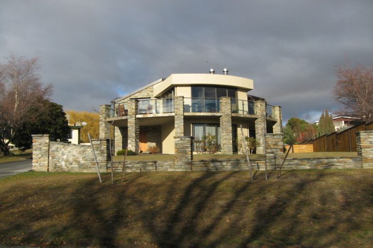 Photo of property in 49 Beech Street, Wanaka, 9305