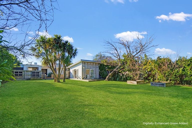 Photo of property in 11 Rutherford Road, Marewa, Napier, 4110