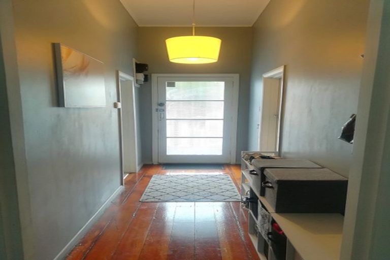 Photo of property in 208 Lyndon Road West, Hastings, 4122