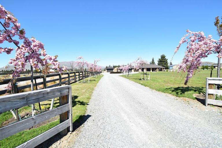 Photo of property in 17 The Drive, Twizel, 7999