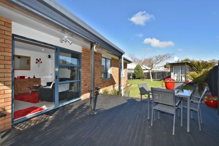 Photo of property in 58 Bromley Road, Bromley, Christchurch, 8062