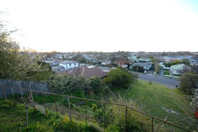 Photo of property in 200 Centaurus Road, Saint Martins, Christchurch, 8022