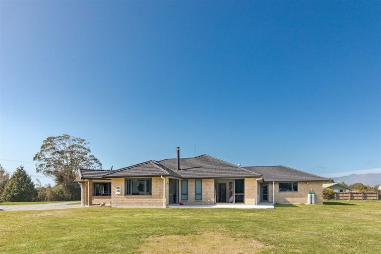 Photo of property in 73 Mcpadden Road, Westport, 7892