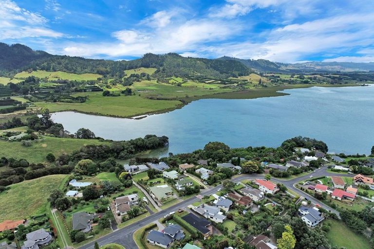 Photo of property in 241 Tanners Point Road, Tanners Point, Katikati, 3177
