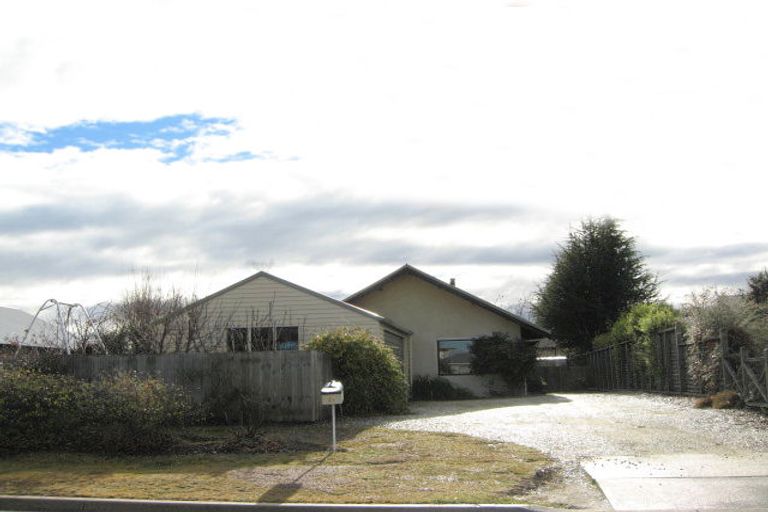 Photo of property in 27 Wilkin Road, Wanaka, 9305