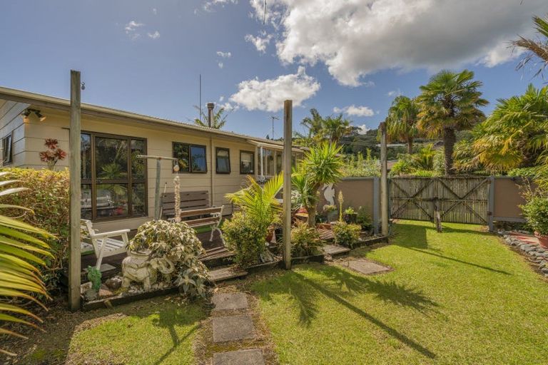 Photo of property in 10 Centennial Drive, Whitianga, 3510