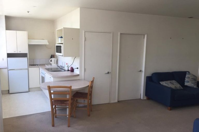 Photo of property in Hume House, 7/152 The Terrace, Wellington Central, Wellington, 6011