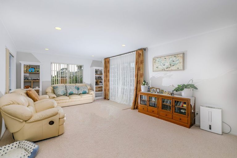 Photo of property in 4 Shannon Place, Torbay, Auckland, 0630