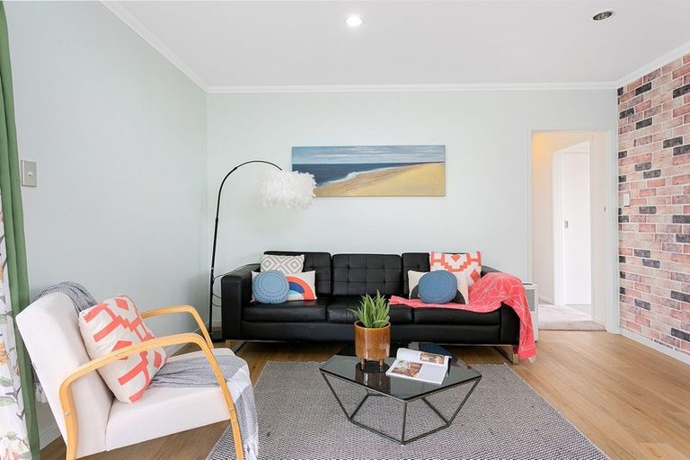 Photo of property in 2 Swift Place, Leamington, Cambridge, 3432