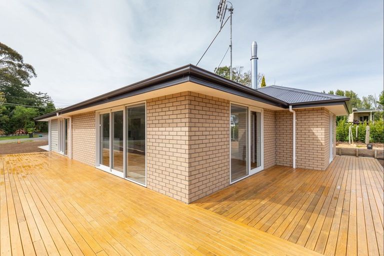 Photo of property in 27 Railway Terrace, Ohau, Levin, 5570